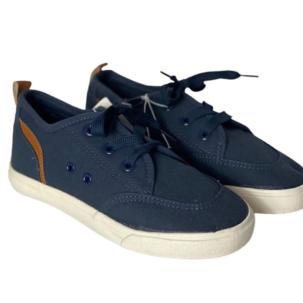 LEGENDARY LACES BOYS SIZE 2M NAVY SHOES